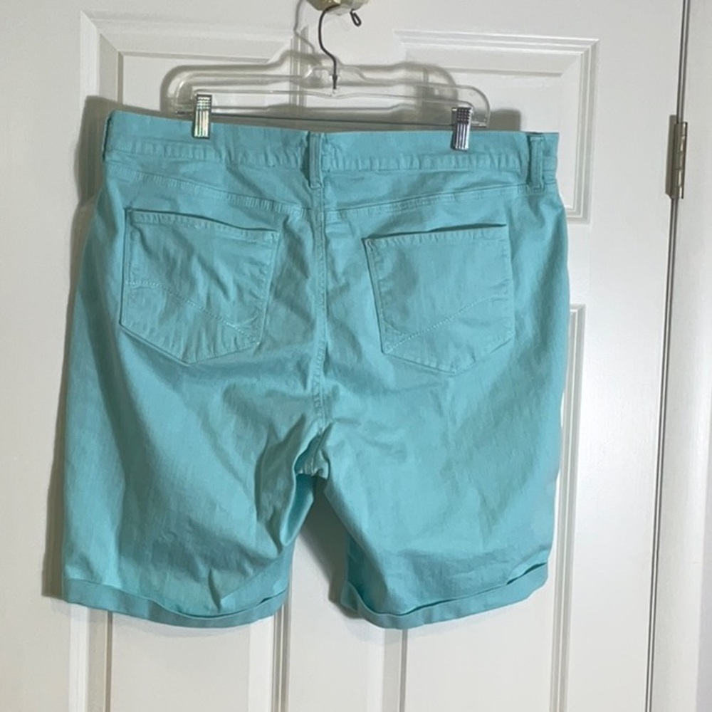 NYDJ Blue Lift Tuck Technology Shorts - Picture 2 of 8